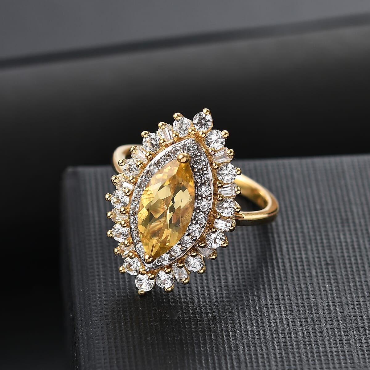 D'Joy Premium Brazilian Heliodor and White Zircon 3.30 ctw Ring in 18K Vermeil Yellow Gold Over Sterling Silver (Size 9.0) image number 1