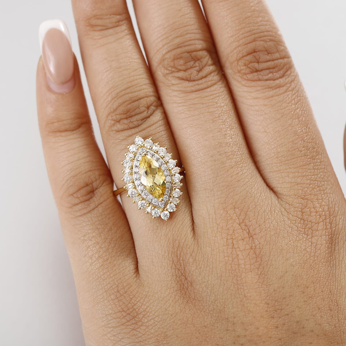 D'Joy Premium Brazilian Heliodor and White Zircon 3.30 ctw Ring in 18K Vermeil Yellow Gold Over Sterling Silver (Size 9.0) image number 2