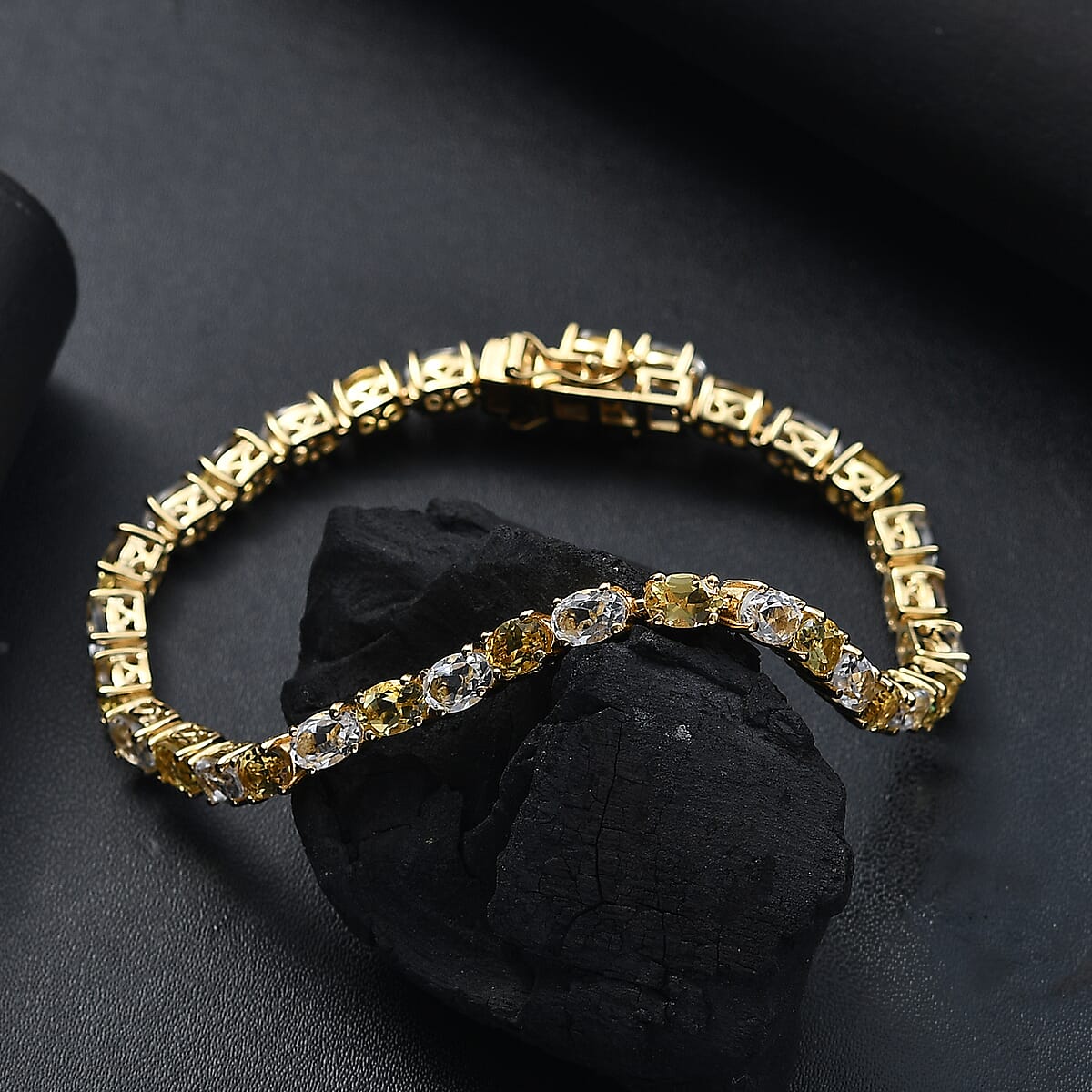 D'Joy Premium Brazilian Heliodor and White Topaz 16.90 ctw Tennis Bracelet in 18K Vermeil Yellow Gold Over Sterling Silver (8.00 In) image number 1
