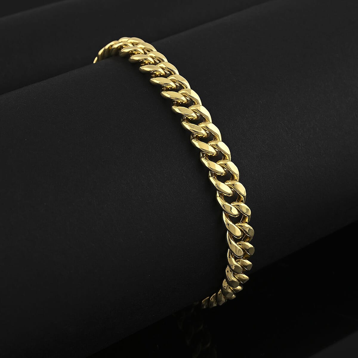 6.2mm Miami Cuban Chain Bracelet in 10K Yellow Gold (8.00 In) 6.10 Grams image number 1