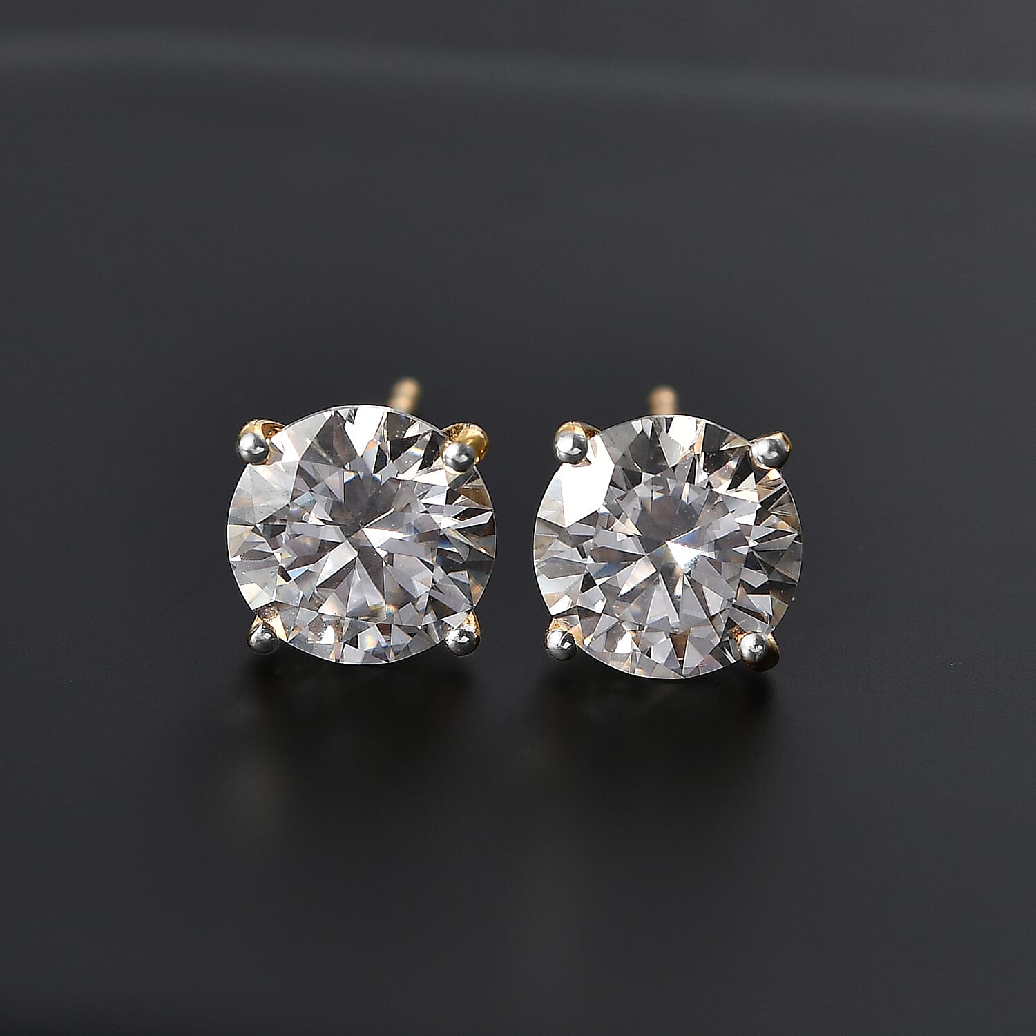IGI Certified Luxuriant Lab Grown Diamond E-F VS 4.00 ctw Stud Earrings in 14K Yellow Gold