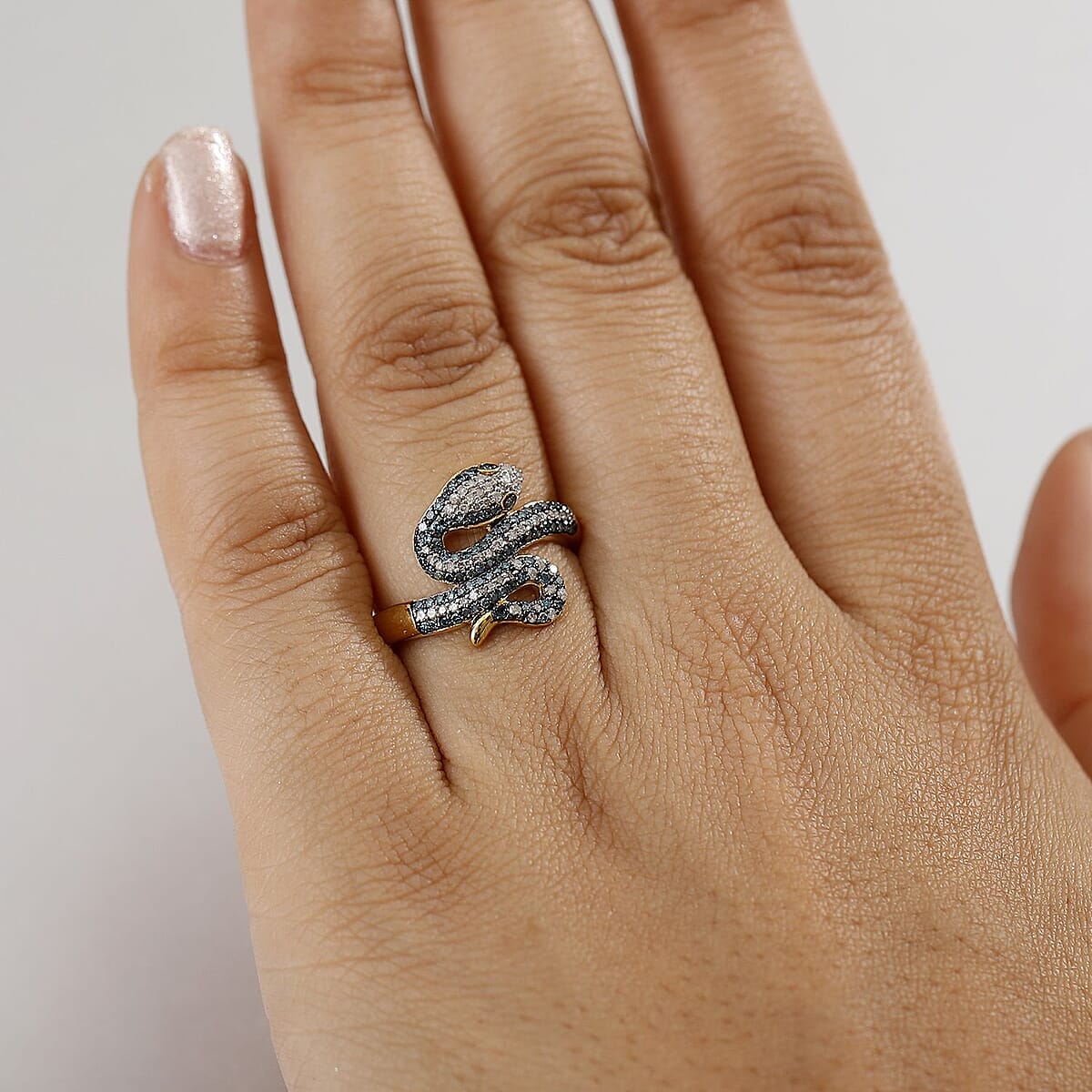 GP Trionfo Collection Blue and White Diamond 0.60 ctw Serpent Ring in 18K Vermeil Yellow Gold Over Sterling Silver (Size 8.0) image number 2