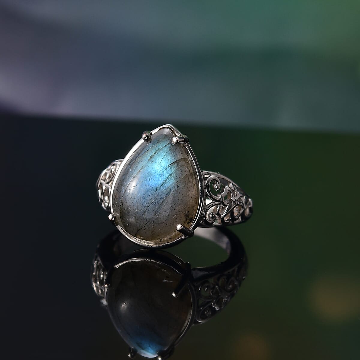 Karis Malagasy Labradorite 8.65 ctw Ring in Platinum Bond (Size 10.0) image number 1