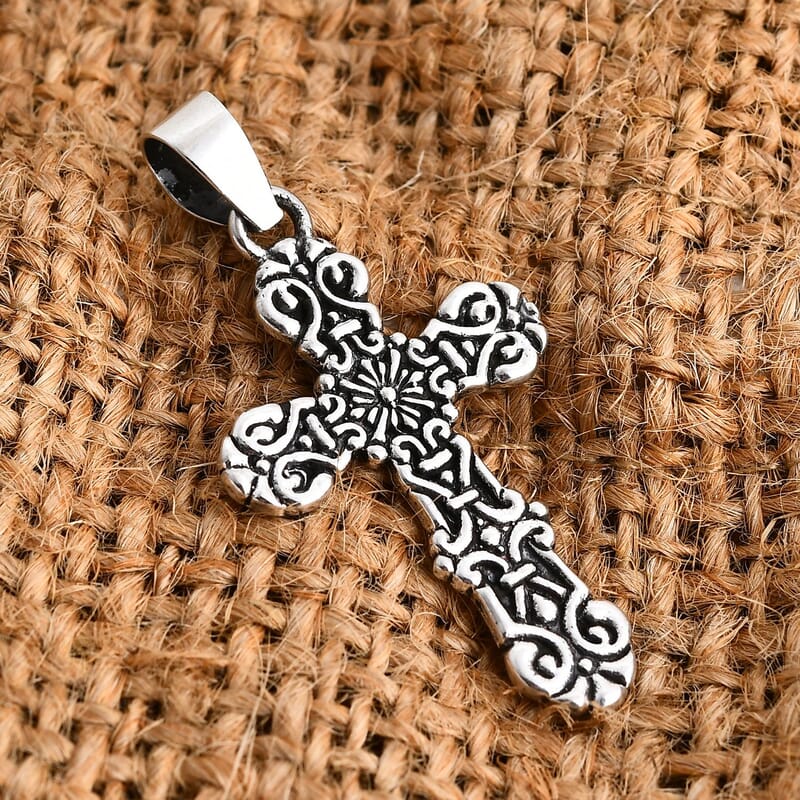 Bali Legacy Gothic Cross Pendant without Chain in Sterling Silver 2.35 Grams