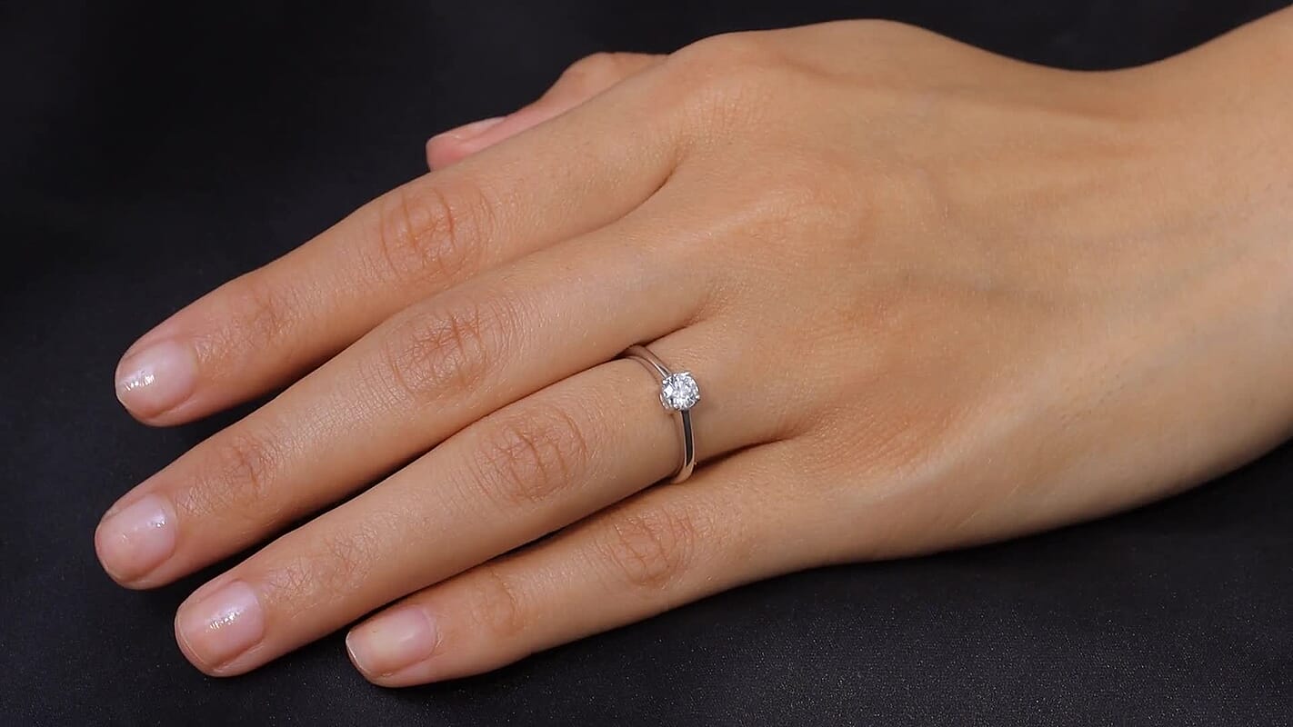 Luxuriant Lab Grown Diamond E-F VS 0.50 ctw Solitaire Ring in Platinum Over Sterling Silver (Size 10.0)