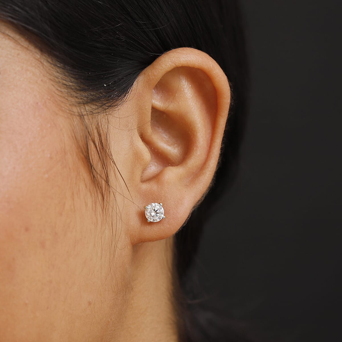 IGI Certified Luxuriant Lab Grown Diamond E-F VS 3.00 ctw Stud Earrings in 14K Yellow Gold image number 2