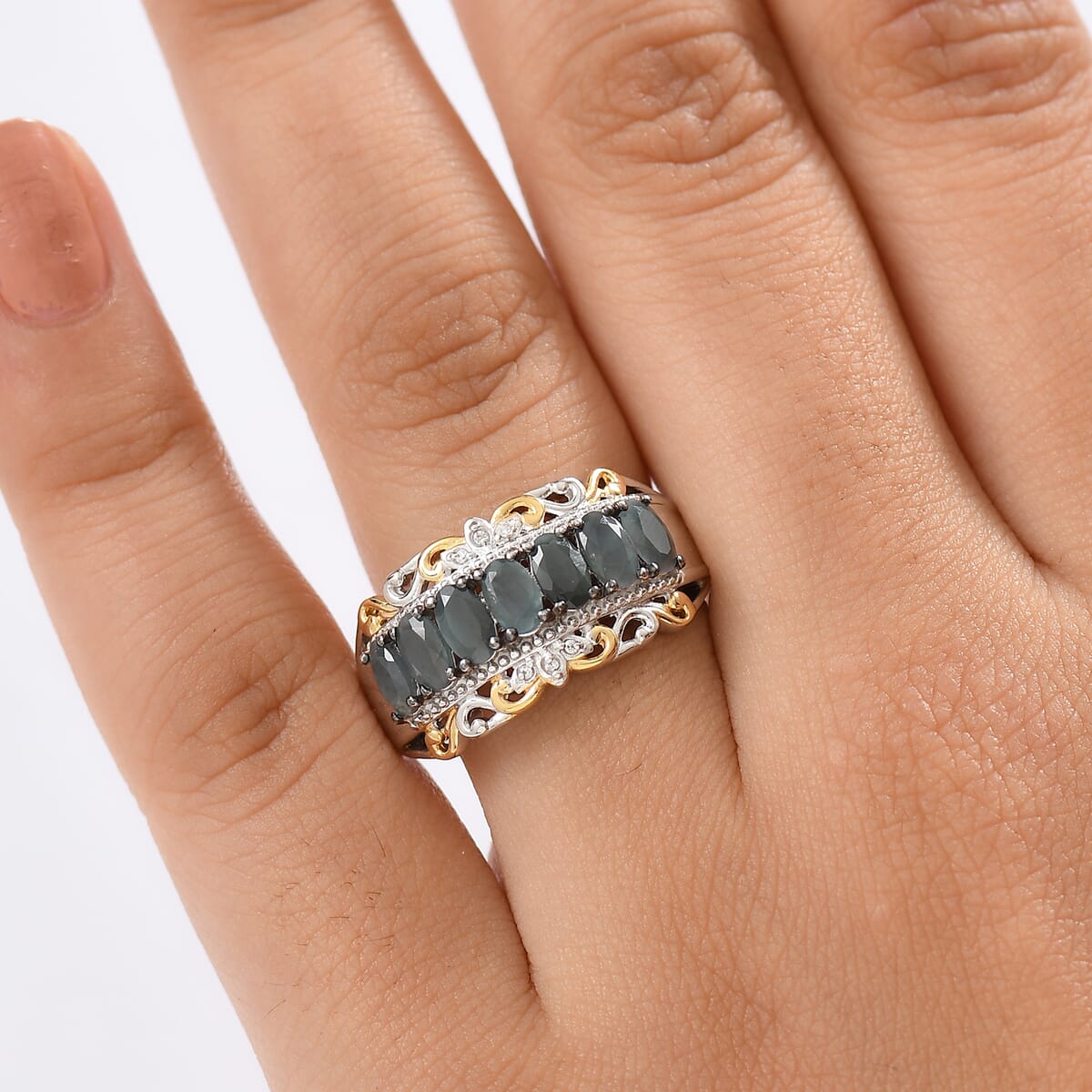 D'Joy Premium Narsipatnam Alexandrite and White Zircon 1.90 ctw Ring in 18K Vermeil YG and Rhodium Over Sterling Silver (Size 8.0) image number 2