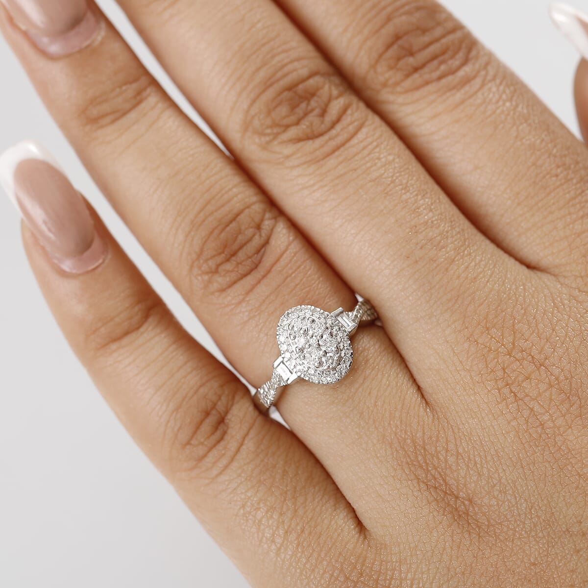 Luxuriant Lab Grown Diamond G-H SI 0.50 ctw Celestial Bloom Ring in Rhodium Over Sterling Silver (Size 6.0)  image number 2