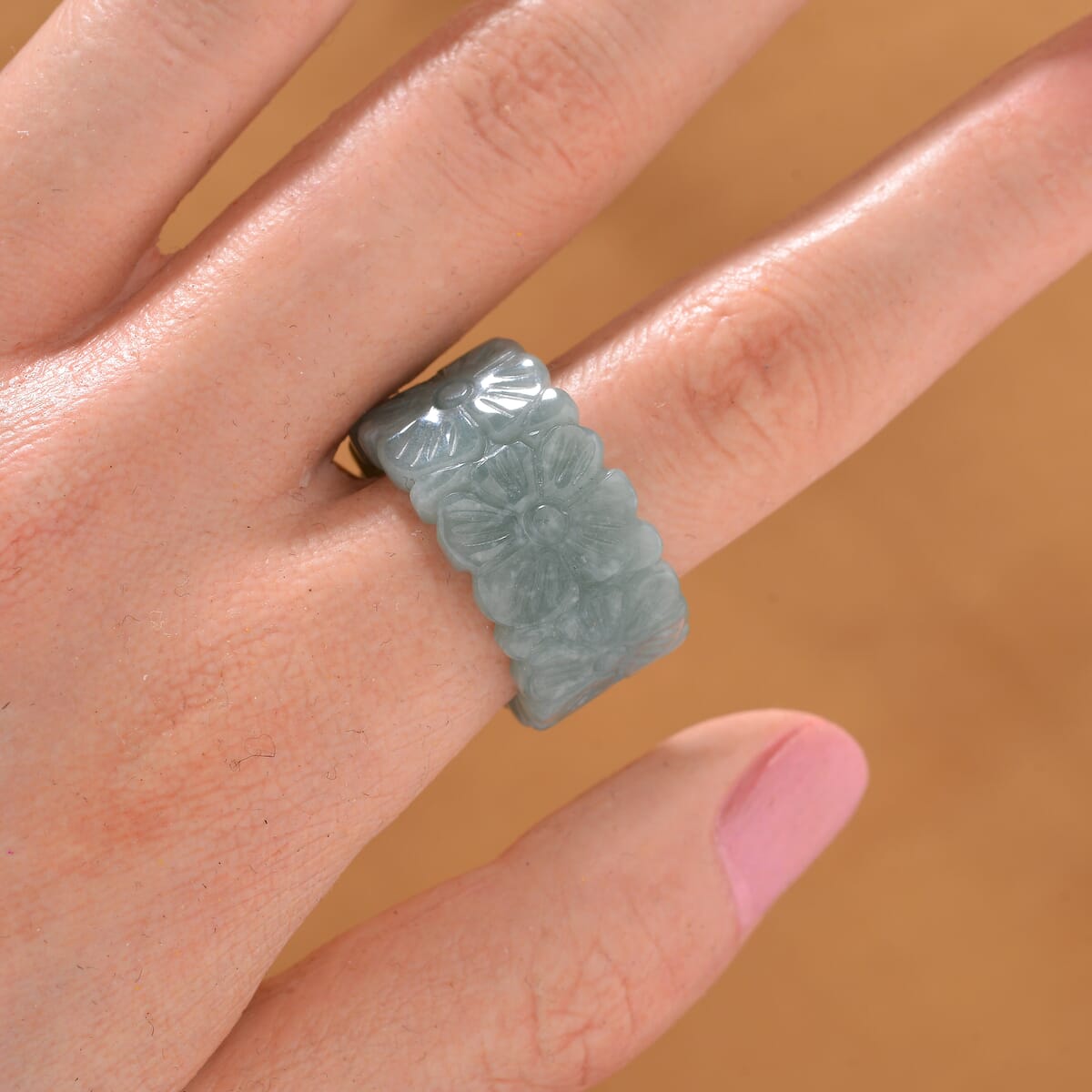 Natural Olmec Jadeite 42.00 ctw Carved Floral Band Ring (Size 6.0) image number 1