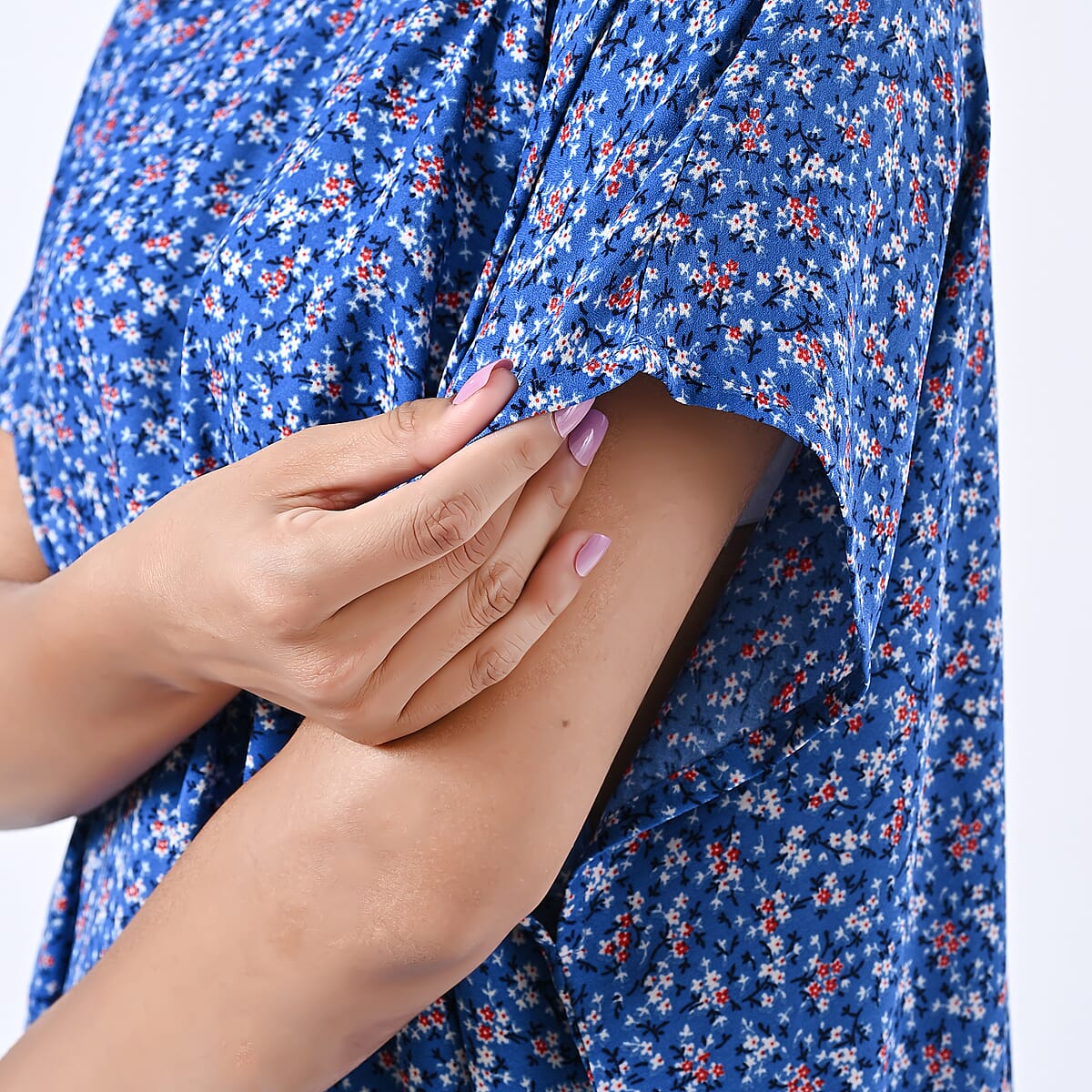 Tamsy Blue Floral Polyester Crepe Kaftan Dress with Belt - One Size Fits Most image number 10