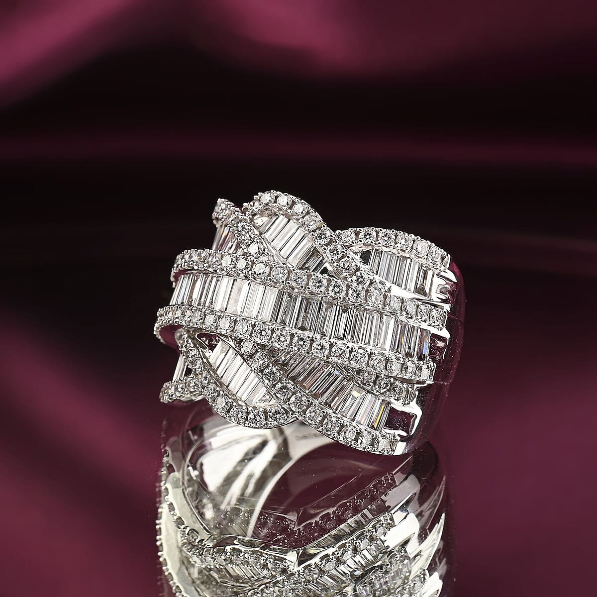 Mystic Luxuriant Lab Grown Diamond G VS 3.00 Ring in 10K White Gold (Size 6.0) image number 1