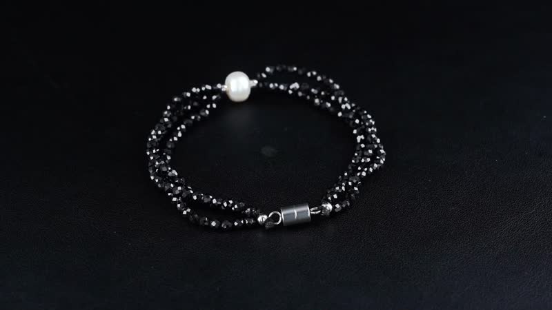 Freshwater Pearl and Thai Black Spinel 200.00 ctw Beaded 3 Row Bracelet in Stainless Steel (7.00 In)