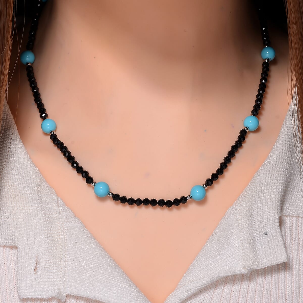 Sleeping Beauty Color Shell Pearl and Thai Black Spinel 50.00 ctw Beaded Necklace in Silvertone 18-20 Inches image number 1