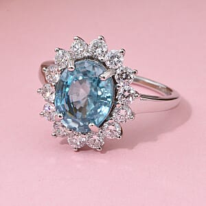 Luxuriant AAA Cambodian Blue Zircon and Lab Grown Diamond (SI) 5.00 ctw Sunburst Ring in 10K White Gold (Size 7.0)