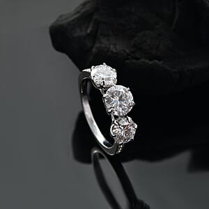 D'Joy Moissanite 2.90 ctw Ring in Rhodium Over Sterling Silver (Size 7.0)