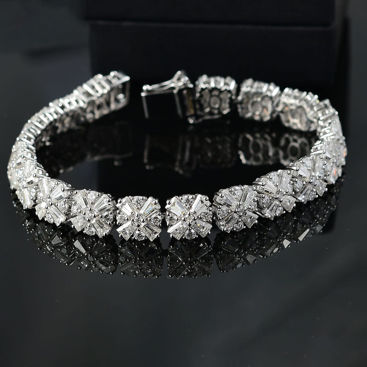Moissanite 17.25 ctw Bracelet in Rhodium Over Sterling Silve (7.25 In)  image number 1