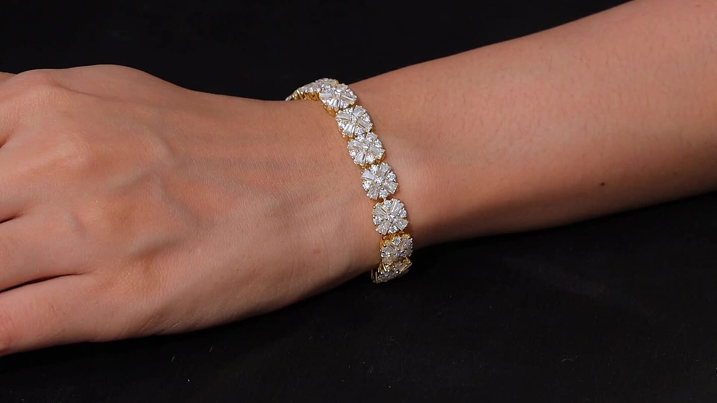 Moissanite Bracelet in Rhodium Over Sterling Silver (7.25 In) 17.25 ctw