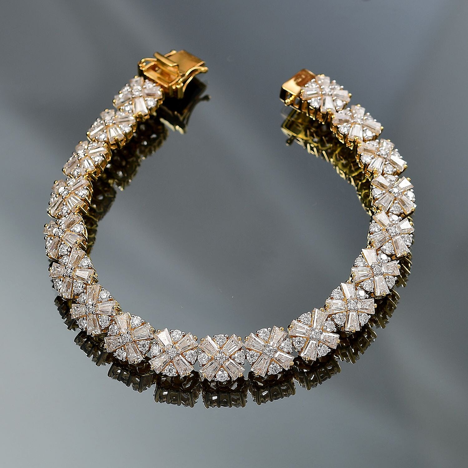 D'Joy Moissanite 17.25 ctw Snowflakes Bracelet in 18K Vermeil Yellow Gold Over Sterling Sil (7.25 In)