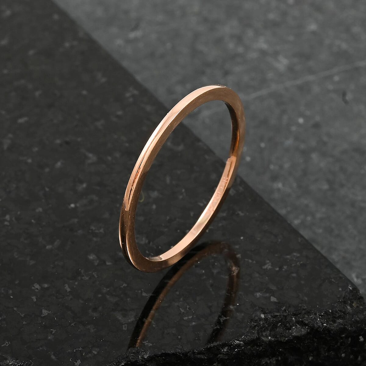 1mm Polished Band Ring in 14K Rose Gold (Size 9.0) 1.05 Grams image number 1