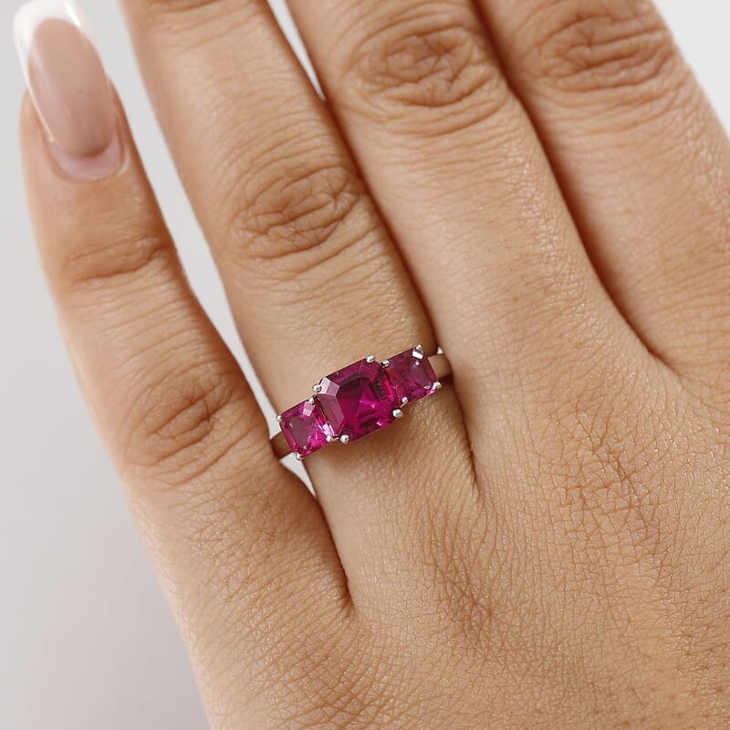 Certified & Appraised Asscher Cut AAA Luxuriant Bixbite (LG) 10.0) 2.60 ctw 3 Stone Ring in 10K White Gold (Size 6.0)