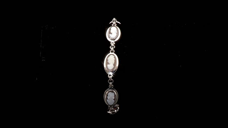 D'Joy Artisan Crafted Natural Italian Conch Cameo 8.30 ctw Chain of Memories Bracelet in Black Oxidized Sterling Silver (6.50-8.0In)