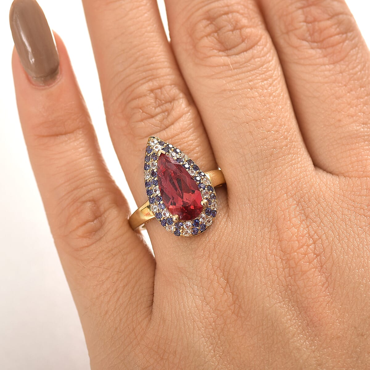 D'Joy Lab Created Padparadscha, Purple and White Sapphire 5.25 ctw Teardrop Ring in 18K Vermeil Yellow Gold Over Sterling Silver (Size 9.0) image number 2