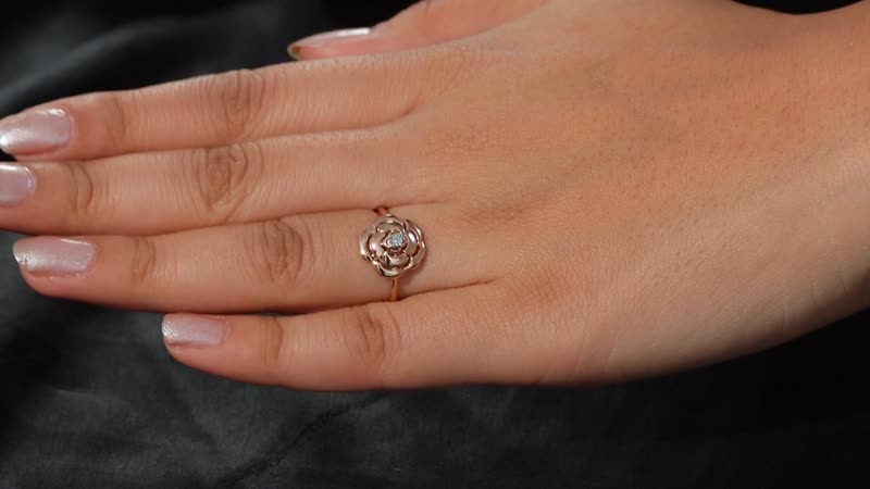 Luxuriant Lab Grown Diamond (VS) Floral Ring in 18K Vermeil RG Sterling Silver (Size 10.0)
