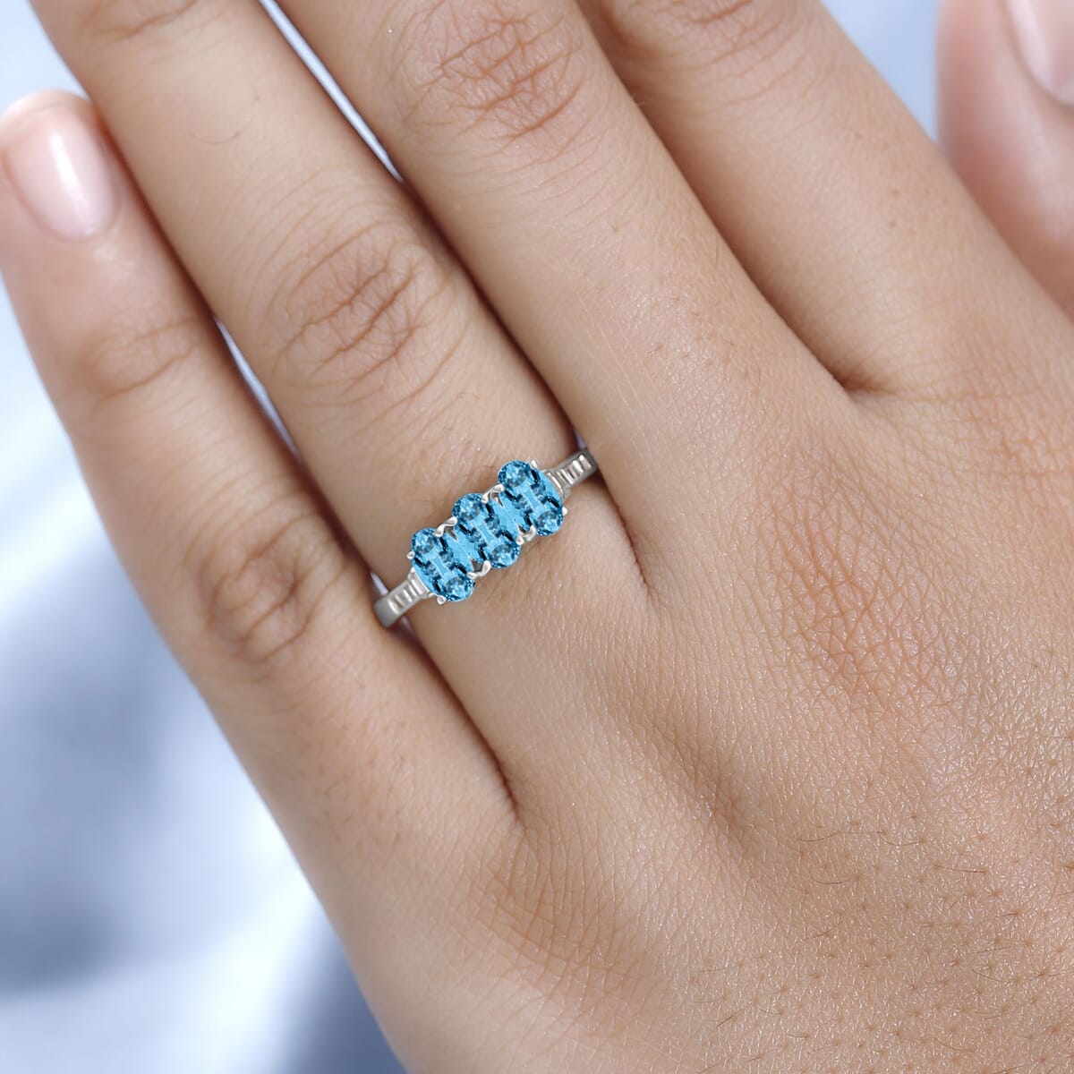 Rhapsody AAAA Santa Maria Aquamarine and E-F VS2 Diamond 1.30 ctw Ring in 950 Platinum (Size 10.0) image number 1