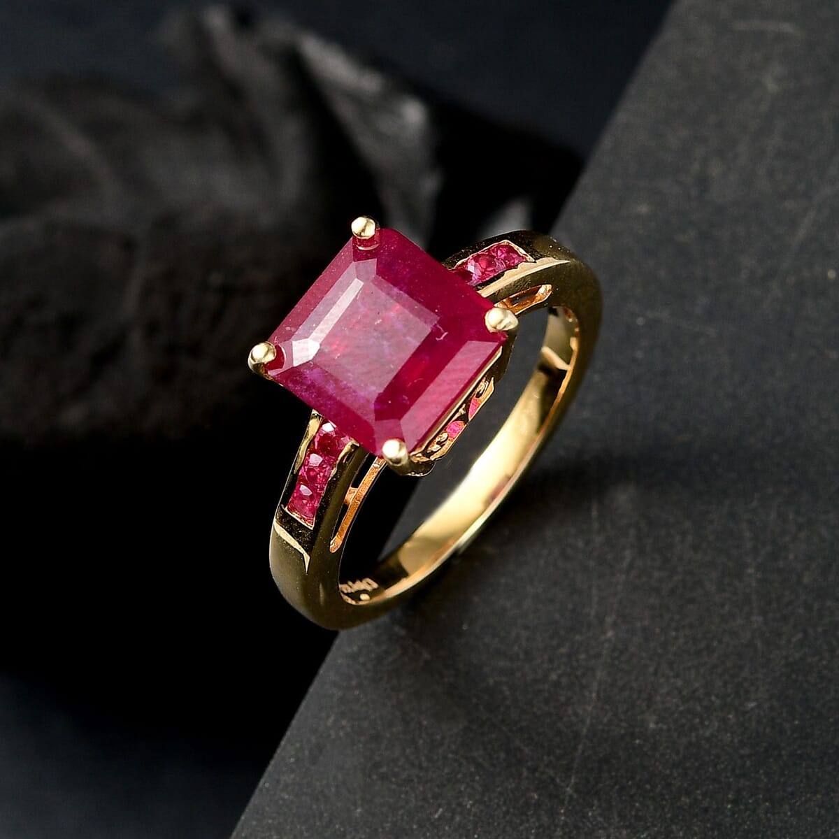 D'Joy Premium Niassa Ruby (FF) 8.20 ctw Art Deco Ring in 18K Vermeil Yellow Gold Over Sterling Silver (Size 10.0) image number 1