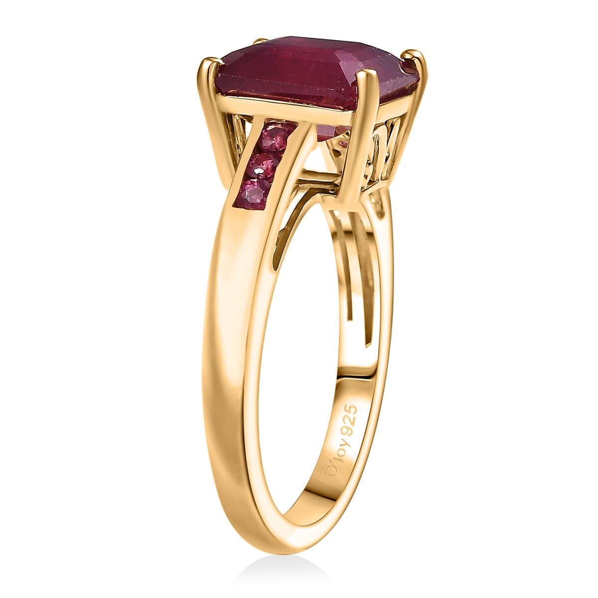 D'Joy Premium Niassa Ruby (FF) 8.20 ctw Art Deco Ring in 18K Vermeil Yellow Gold Over Sterling Silver (Size 7.0) image number 3