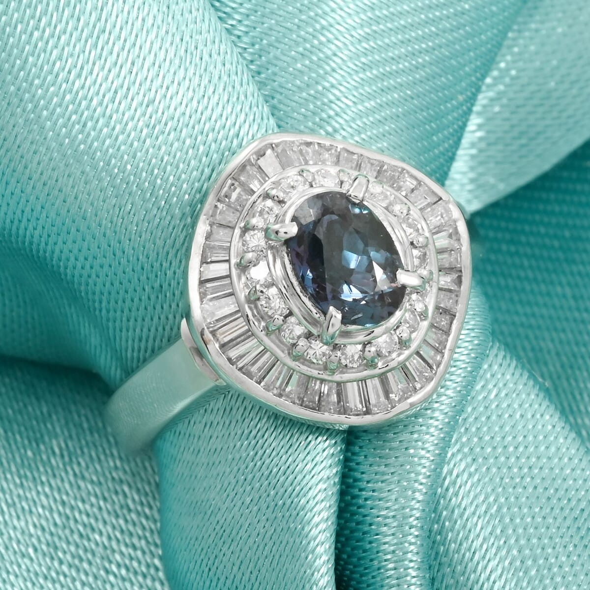 Chairman Vault Collection Certified & Appraised AAAA Brazilian Alexandrite and E-F VS Diamond 1.81 ctw Ring in 900 Platinum (Size 7.0) 7.60 Grams image number 1