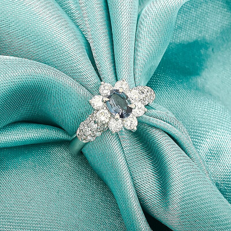 Chairman Vault Collection Certified & Appraised AAAA Brazilian Alexandrite and E-F VS Diamond 1.46 ctw Ring in 900 Platinum (Size 10.0) 5.80 Grams
