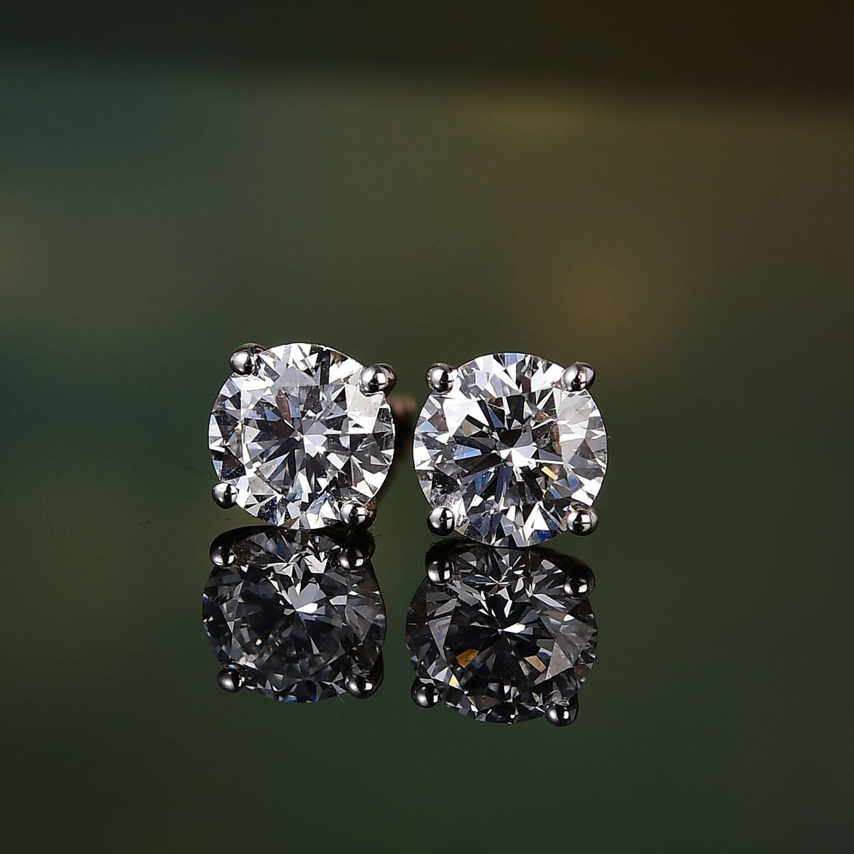 Luxuriant Lab Grown Diamond SI 1.50 ctw Solitaire Stud Earrings in 14K Yellow Gold (Del. In 12-15 Days) image number 1