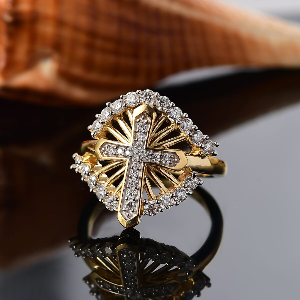 D'Joy Moissanite 0.75 ctw Ring in 18K Vermeil Yellow Gold Over Sterling Silver (Size 10.0)  image number 1