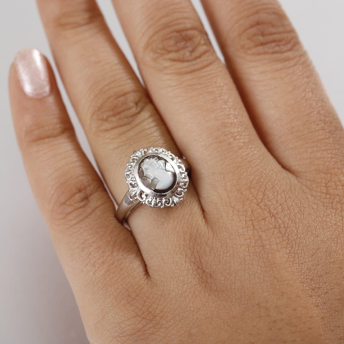 D'Joy Natural Italian Conch Cameo 1.50 ctw Timeless Love Ring in Rhodium Over Sterling Silver (Size 10.0) image number 2