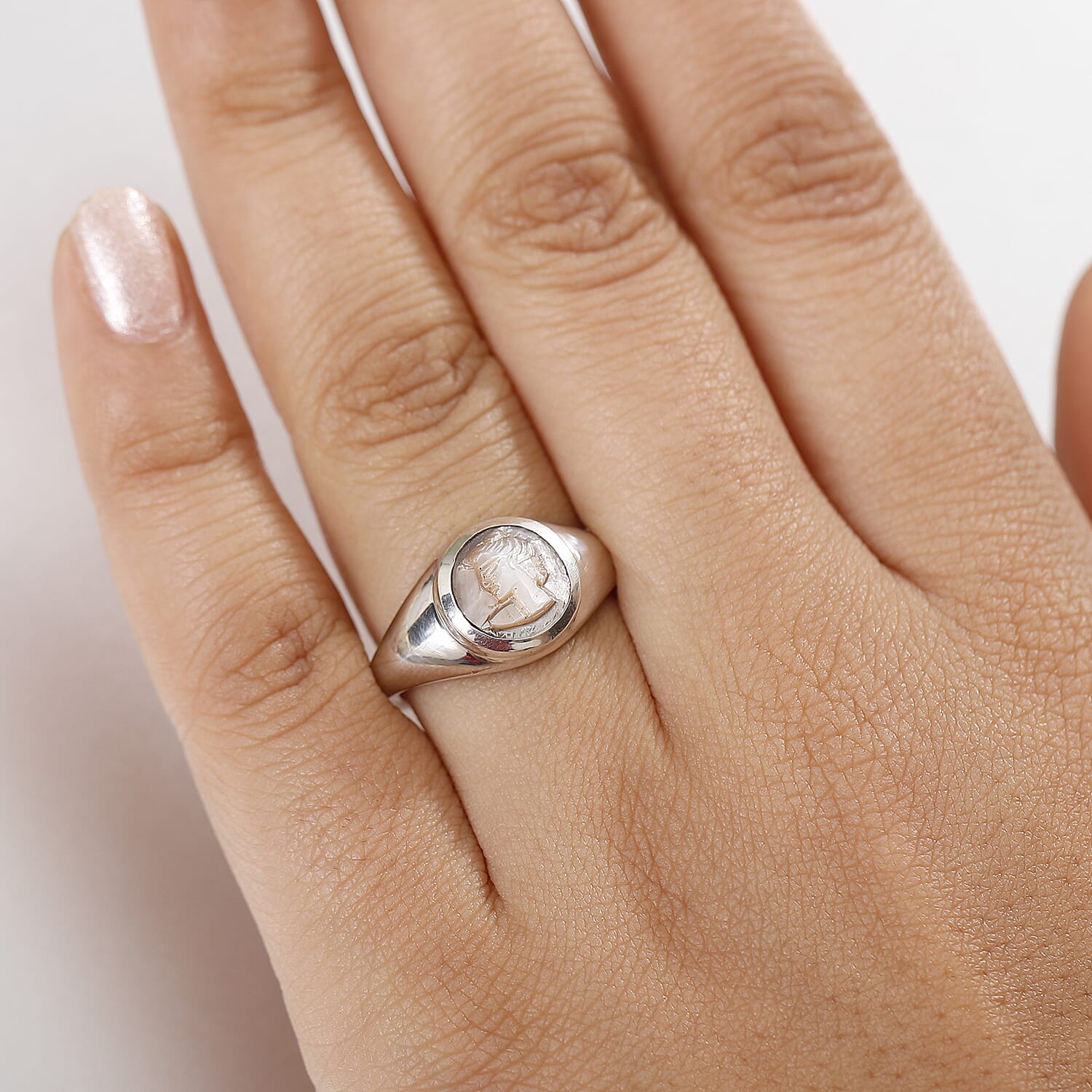D'Joy Natural Italian Conch Cameo 1.80 ctw Mens Ring in Rhodium Over Sterling Silver (Size 10.0)