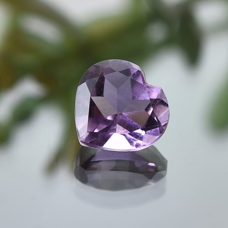 Bolivian Amethyst (Hrt 7 mm) 0.86 ctw Loose Gemstone