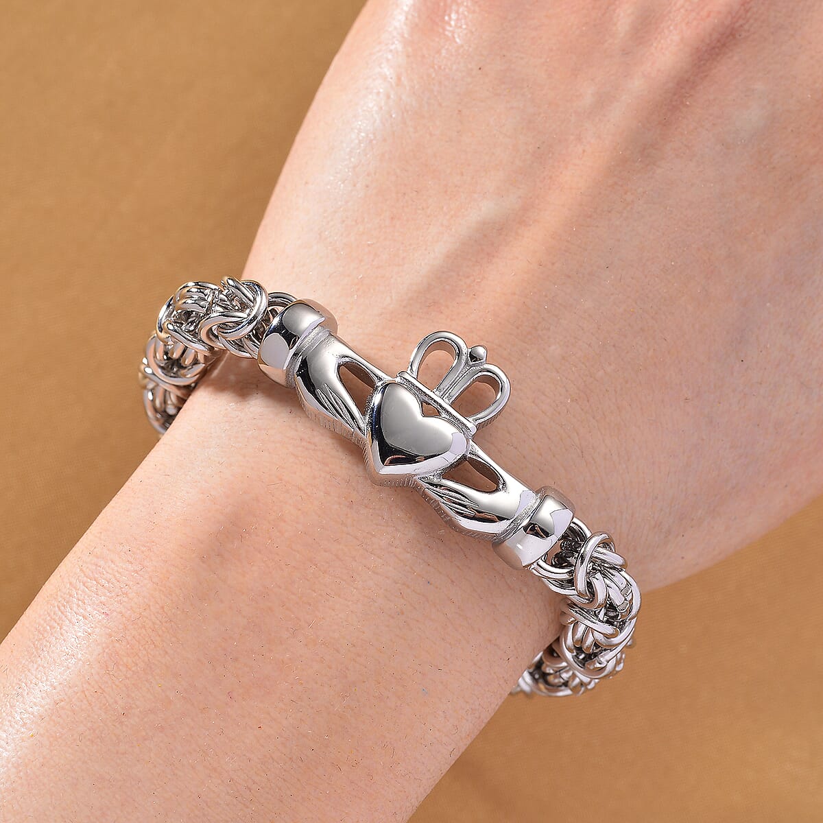 EverTrue Life of Faith Byzantine Chain Claddagh Bracelet in Stainless Steel (7.50-9.0In) image number 1