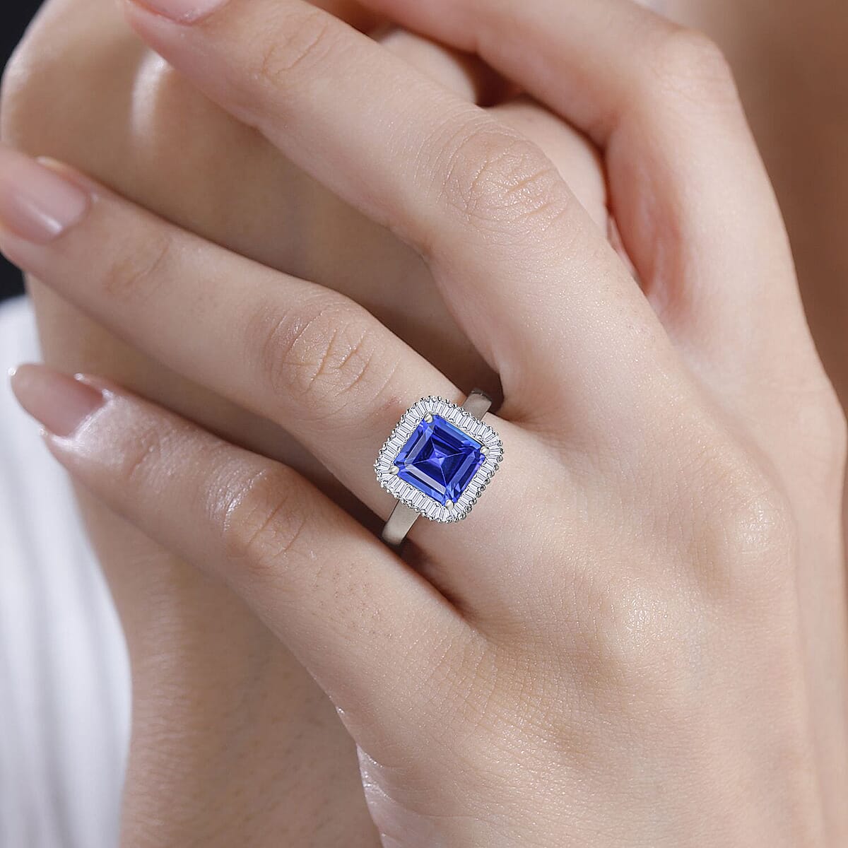 Luxoro Premium Tanzanite and G-H I2 Diamond 2.85 ctw Ring in 14K White Gold (Size 6.0) (Del. in 10-12 Days) image number 1