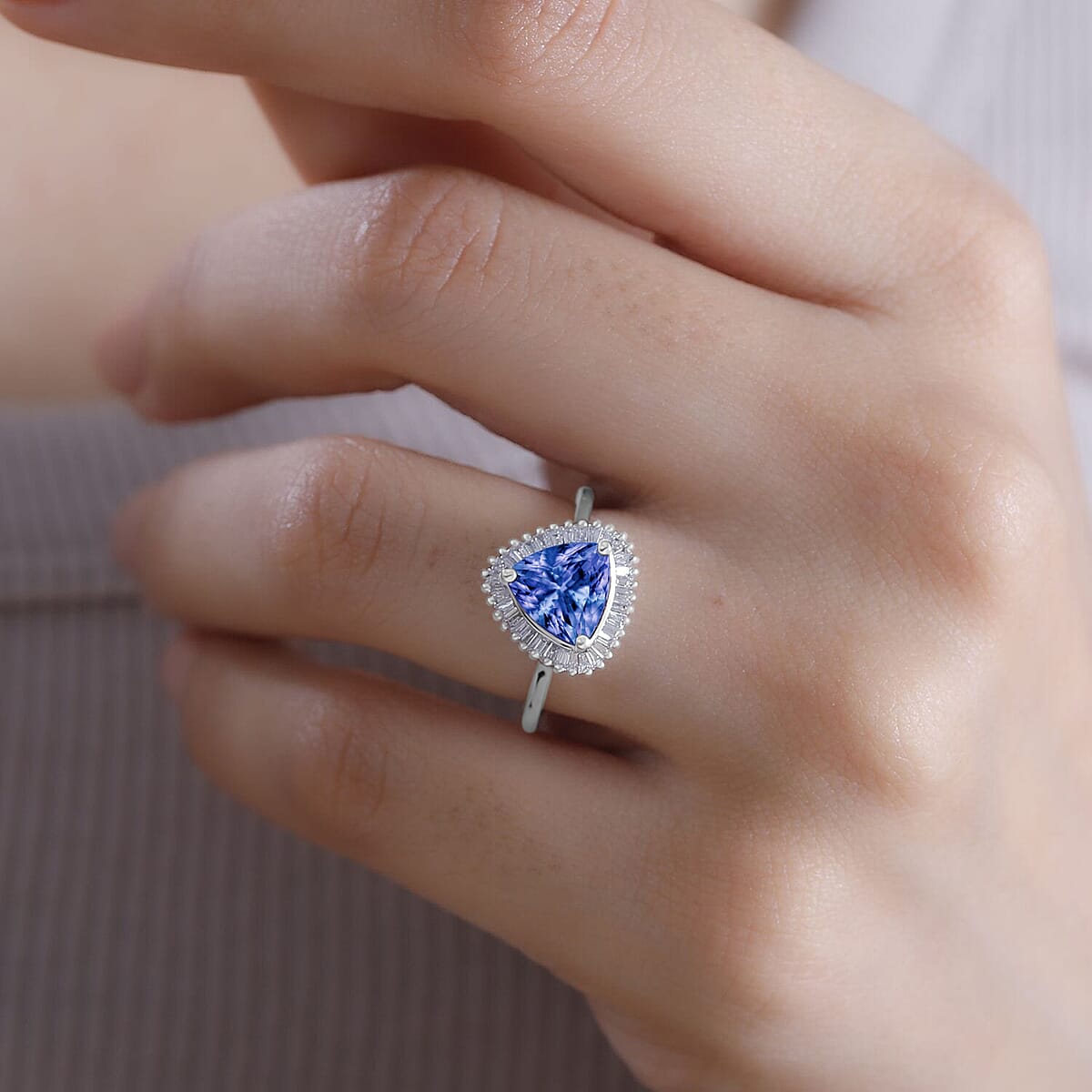 Luxoro Premium Tanzanite and G-H I2 Diamond 2.50 ctw Ring 14K White Gold (Size 11.5) (Del. in 10-12 Days) image number 1