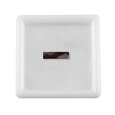 Mozambique Garnet (Bgt 12x3mm) 1.25 ctw Loose Gemstone