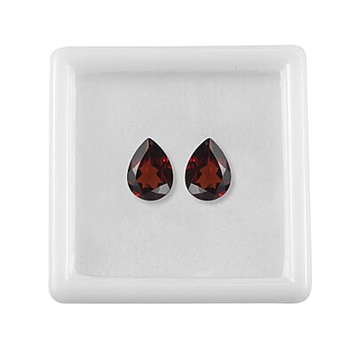 Mozambique Garnet Set of 2 (Pear 7x5mm) 1.49 ctw Loose Gemstone