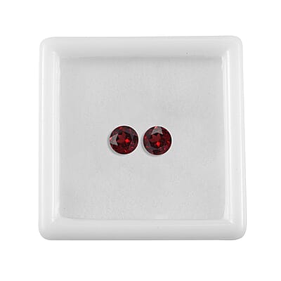 Mozambique Garnet Set of 2 (Rnd 6mm) 1.66 ctw Loose Gemstone
