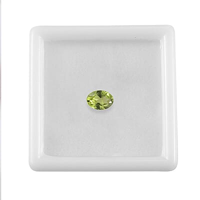 Peridot (Oval 7x5 mm) 0.73 ctw  Loose Gemstone
