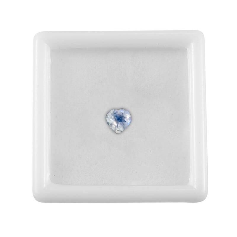 AA Rainbow Moonstone (Hrt 6 mm) 0.75 ctw