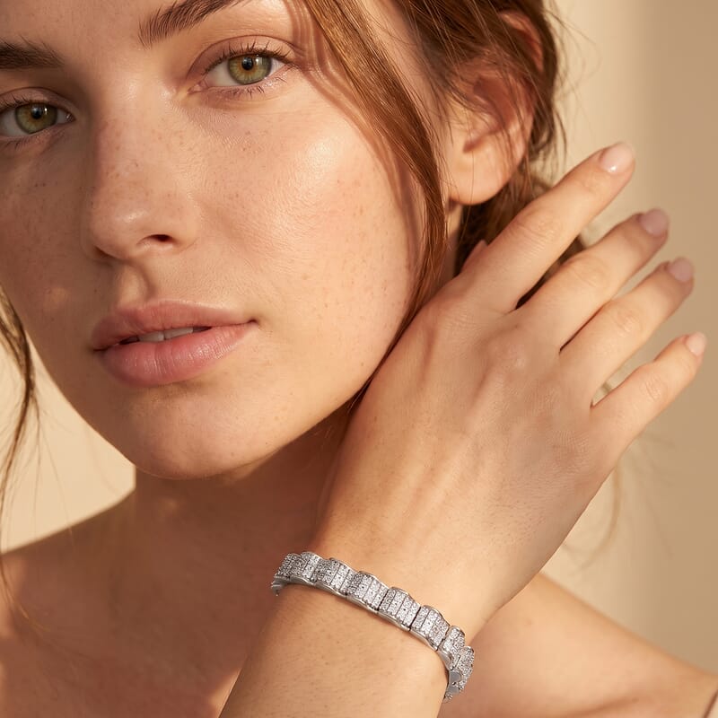 Luxuriant Lab Grown Diamond G-H SI 4.50 ctw Ocean Waves Bracelet in Rhodium Over Sterling Silver (7.25 In)