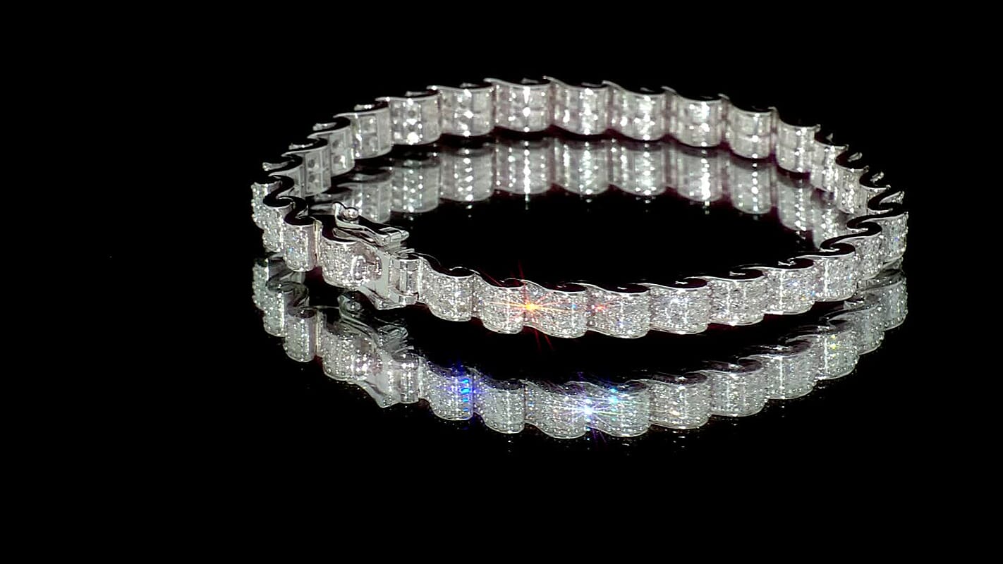 Luxuriant Lab Grown Diamond G-H SI 4.50 ctw Tennis Bracelet in 18K Vermeil Yellow Gold Over Sterling Silver (7.25 In)