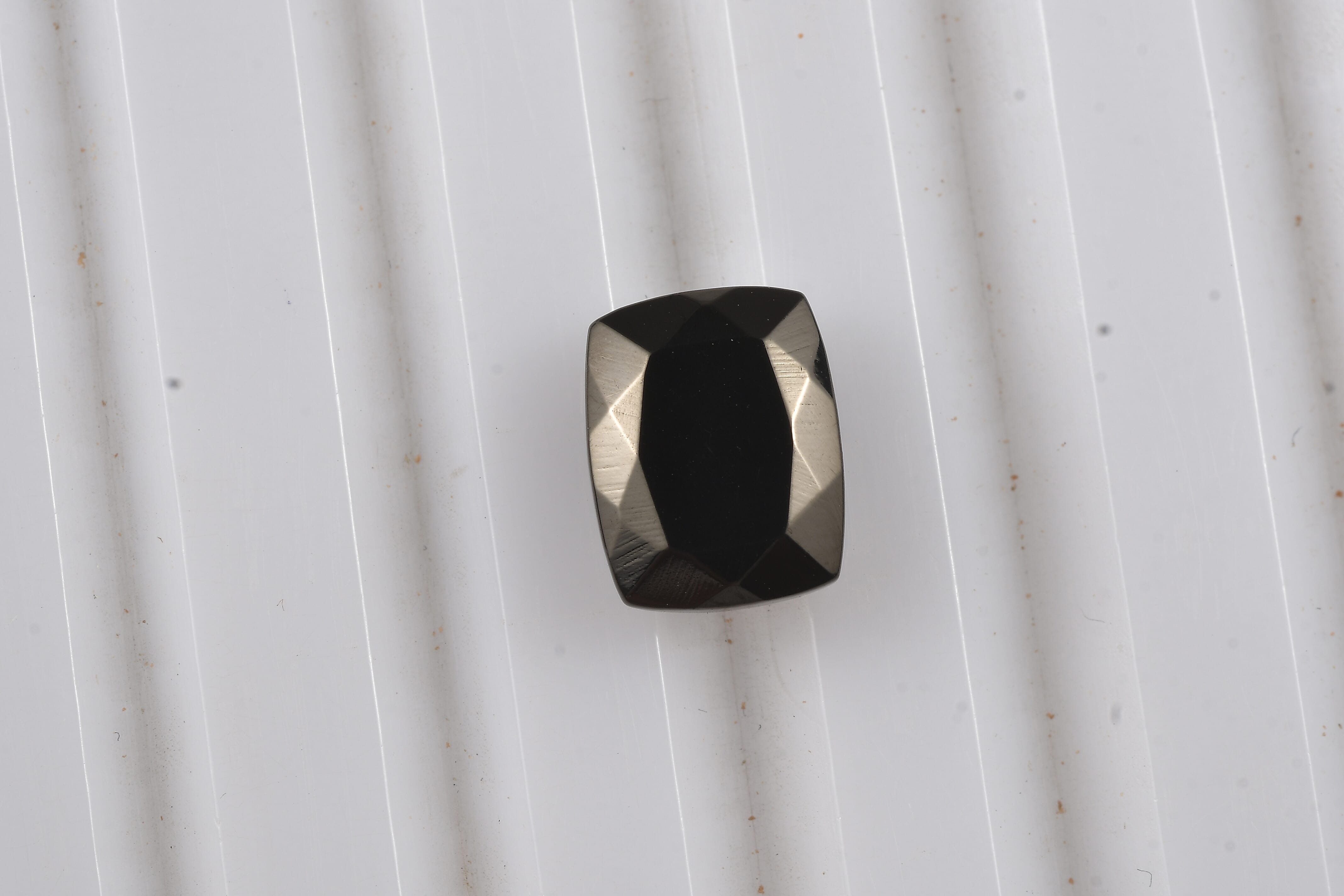 Elite Shungite (Cush 9x7 mm) 1.05 ctw Loose Gemstone