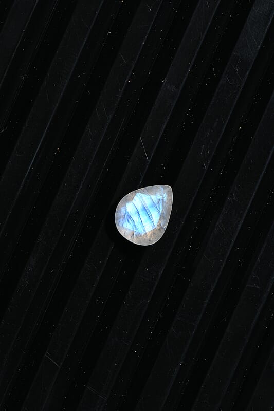 AA Rainbow Moonstone (Pear 10x8 mm) 1.90 ctw Loose Gemstone