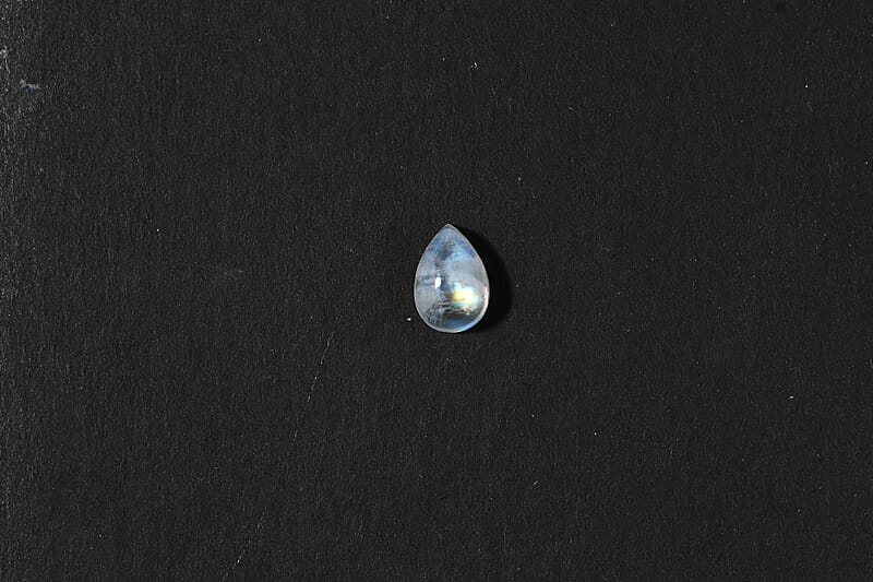 Rainbow Moonstone (Pear 7x5 mm) 0.90 ctw Loose Gemstone